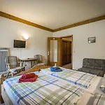 Hotel- Oechsner *